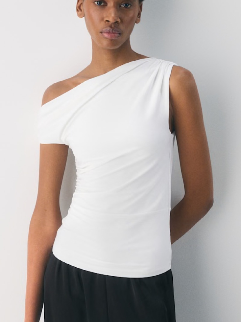 Aritzia off the shoulder top